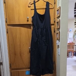 Elegant Black Sleeveless Dress